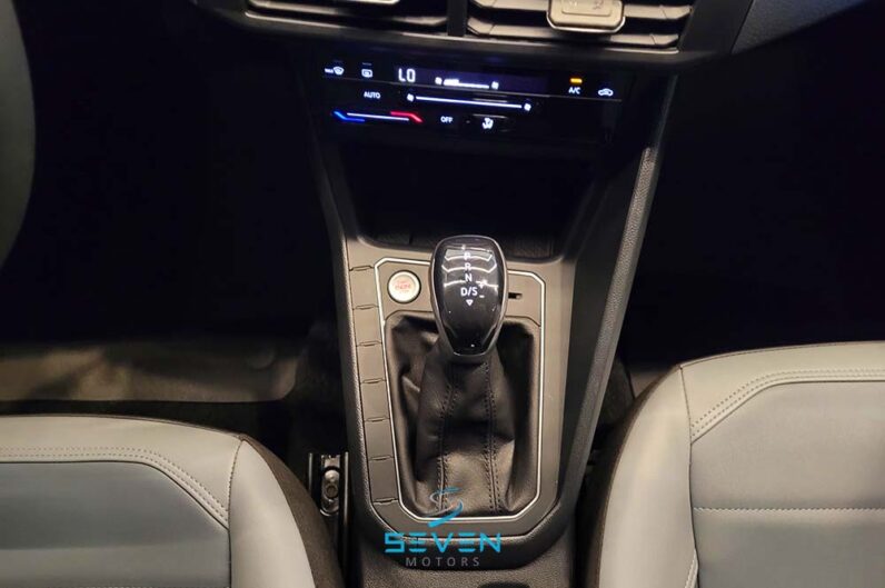 VOLKSWAGEN NIVUS 1.0 4P Flex 200 TSI Highline Turbo Automático 2024