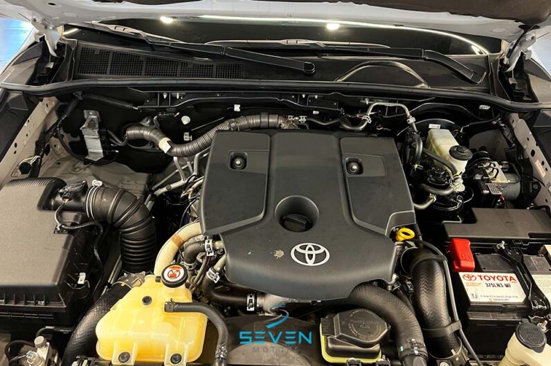 TOYOTA SW4 2.8 16V 4P SRX 4X4 7 Lugares Turbo Diesel Automático 2022