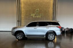 TOYOTA SW4 2.8 16V 4P SRX 4X4 7 Lugares Turbo Diesel Automático 2022