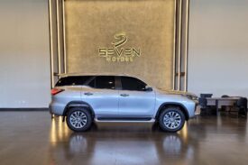 TOYOTA SW4 2.8 4P SRX 4X4 Turbo Diesel Automático 2024