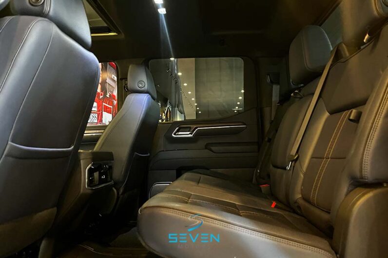 CHEVROLET SILVERADO 5.3 V8 1500 High Country Cabine Dupla 4X4 Automático 2024