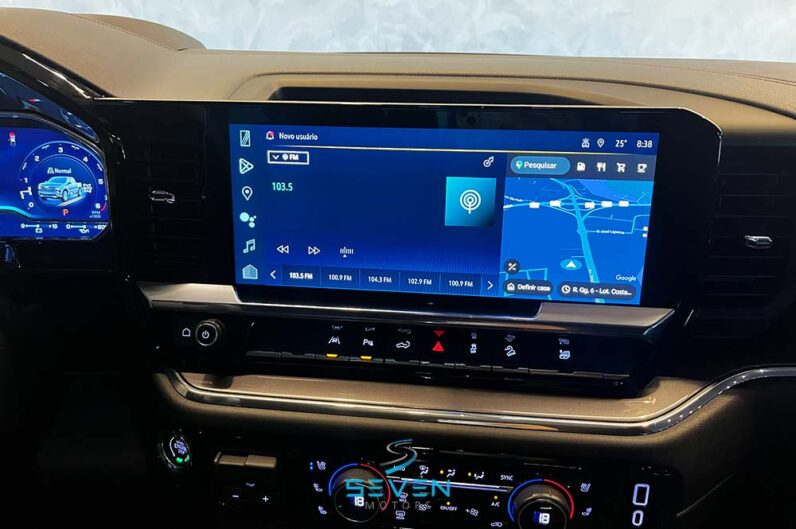 CHEVROLET SILVERADO 5.3 V8 1500 High Country Cabine Dupla 4X4 Automático 2024