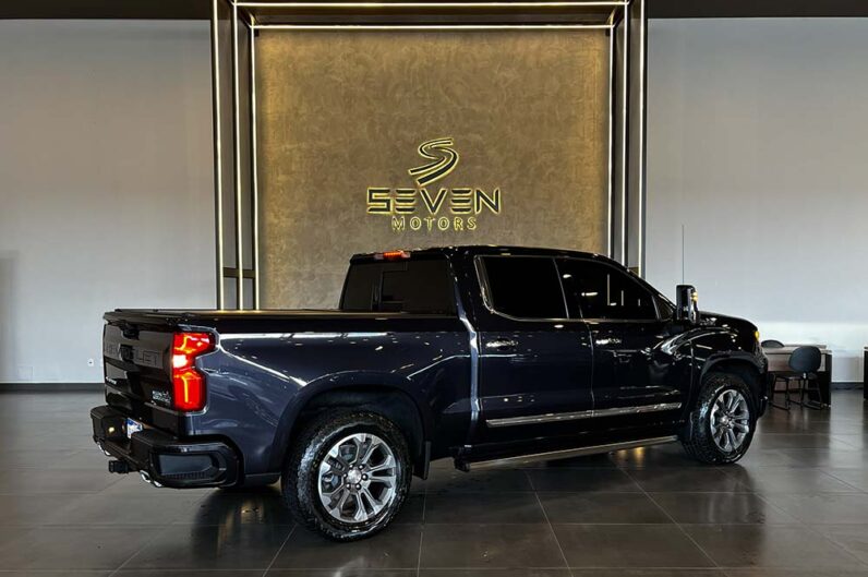 CHEVROLET SILVERADO 5.3 V8 1500 High Country Cabine Dupla 4X4 Automático 2024