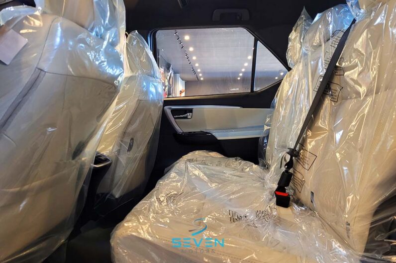 TOYOTA SW4 2.8 4P SRX 4X4 Diamond 7 Lugares Turbo Diesel Automático 2026