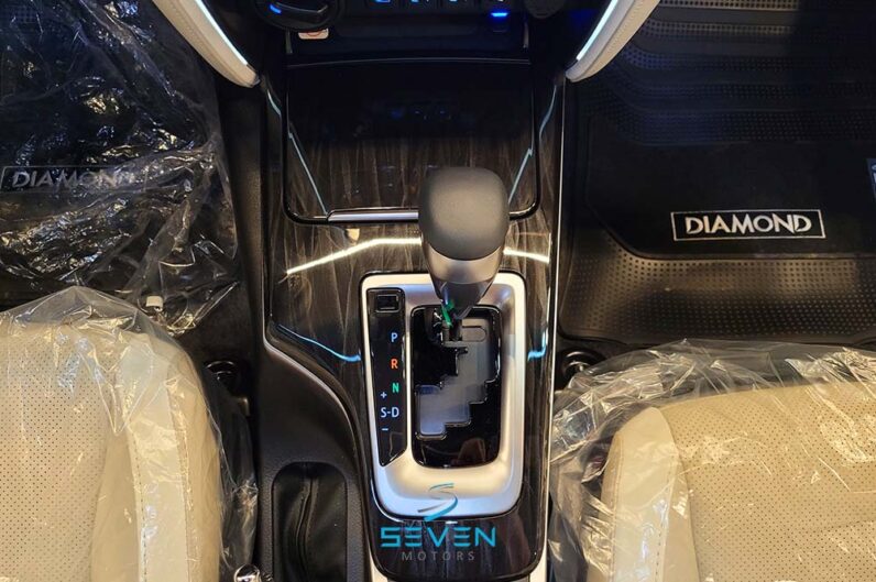 TOYOTA SW4 2.8 4P SRX 4X4 Diamond 7 Lugares Turbo Diesel Automático 2026