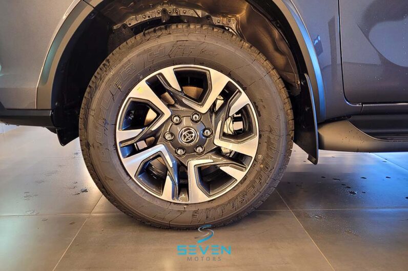 TOYOTA SW4 2.8 4P SRX 4X4 Diamond 7 Lugares Turbo Diesel Automático 2026