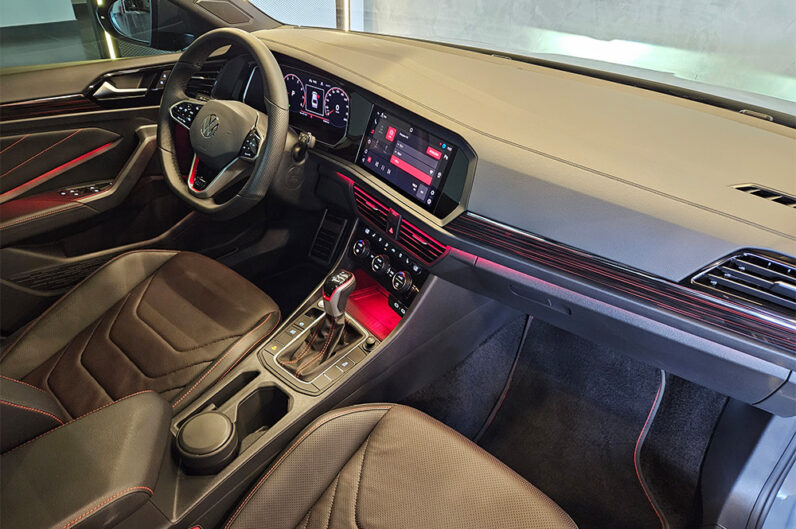 VOLKSWAGEN JETTA 2.0 350 TSI GASOLINA GLI DSG