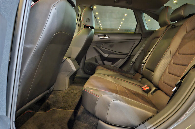 VOLKSWAGEN JETTA 2.0 350 TSI GASOLINA GLI DSG