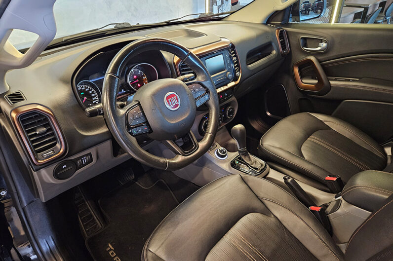 FIAT TORO 2.0 16V TURBO DIESEL VOLCANO 4WD AT9