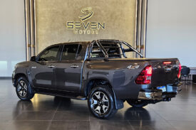 TOYOTA HILUX 2.8 SRX 4X4 CD 16V DIESEL 4P AUTOMÁTICO