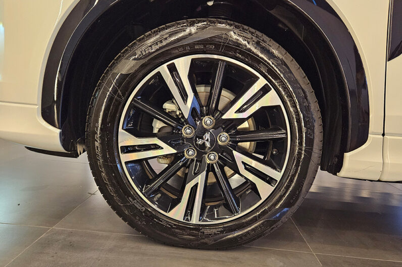 MITSUBISHI ECLIPSE CROSS 1.5 MIVEC TURBO GASOLINA HPE-S S-AWC CVT 2025