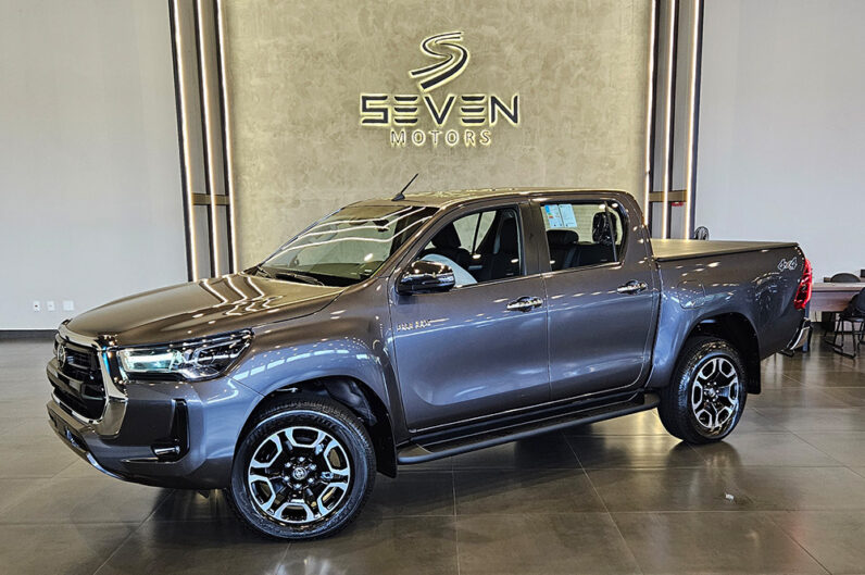 TOYOTA HILUX 2.8 D-4D TURBO DIESEL CD SRX 4X4 AUTOMÁTICO 2026