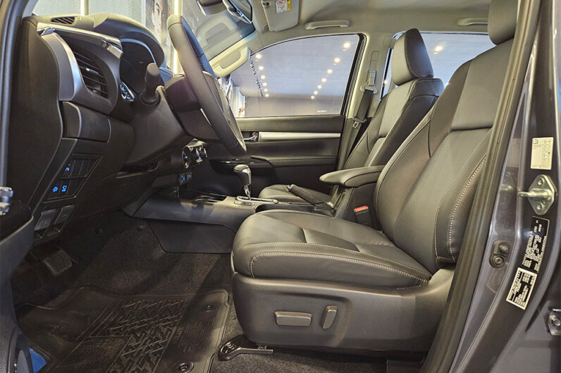 TOYOTA HILUX 2.8 D-4D TURBO DIESEL CD SRX 4X4 AUTOMÁTICO 2026