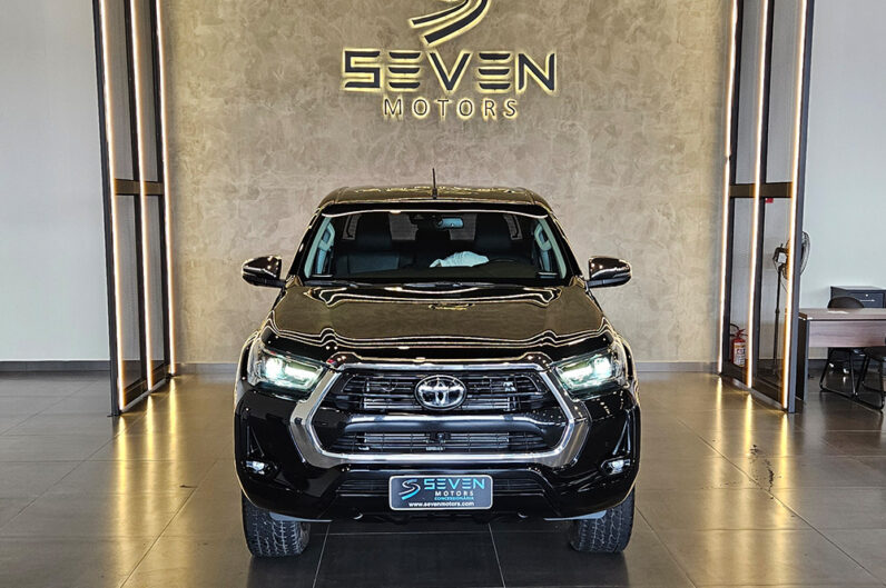 TOYOTA HILUX 2.8 D-4D TURBO DIESEL CD SRX 4X4 AUTOMÁTICO 2023