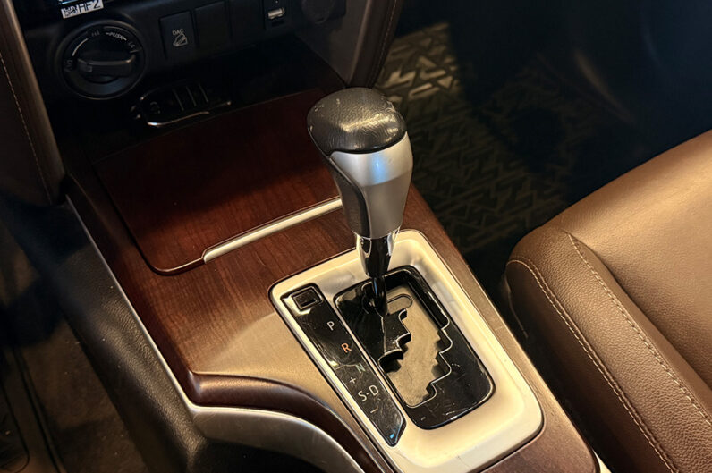 TOYOTA HILUX SW4 2.8 SRX 4X4 7 LUGARES 16V TURBO INTERCOOLER DIESEL 4P AUTOMÁTICO 2019