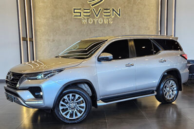 TOYOTA HILUX SW4 2.8 D-4D TURBO DIESEL SRX 4X4 AUTOMÁTICO 7L 2022