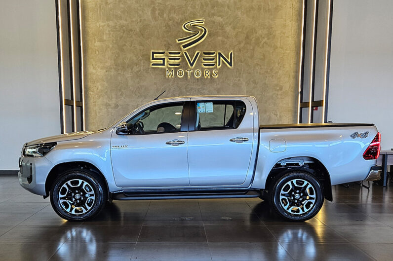 TOYOTA HILUX 2.8 D-4D TURBO DIESEL CD SRV 4X4 AUTOMÁTICO 2026