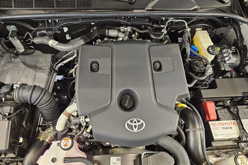 TOYOTA HILUX 2.8 D-4D TURBO DIESEL CD SRV 4X4 AUTOMÁTICO 2026