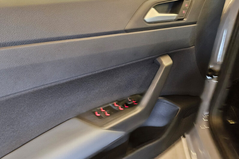 VOLKSWAGEN NIVUS 1.0 200 TSI TOTAL FLEX HIGHLINE AUTOMÁTICO 2024