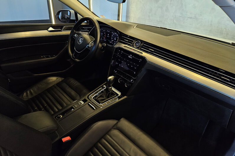 VOLKSWAGEN PASSAT 2.0 16V TSI BLUEMOTION GASOLINA HIGHLINE 4P DSG 2019