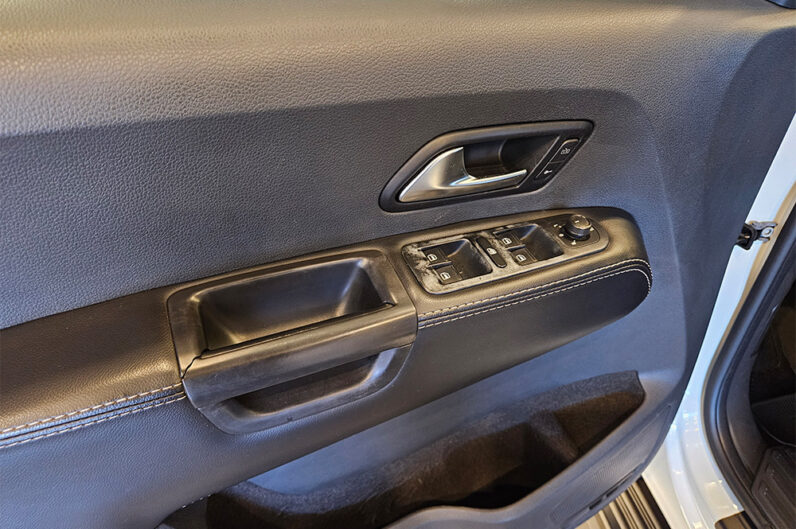 VOLKSWAGEN AMAROK 2.0 TRENDLINE 4X4 CD 16V TURBO INTERCOOLER DIESEL 4P AUTOMÁTICO 2017