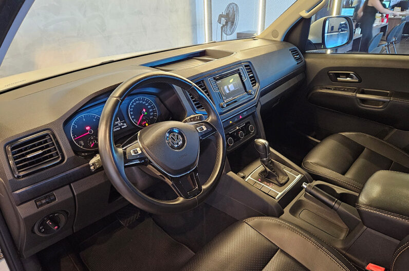 VOLKSWAGEN AMAROK 2.0 TRENDLINE 4X4 CD 16V TURBO INTERCOOLER DIESEL 4P AUTOMÁTICO 2017