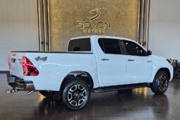 TOYOTA HILUX 2.8 D-4D TURBO DIESEL CD SRV 4X4 AUTOMÁTICO 2025