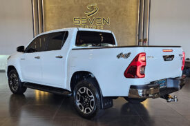 TOYOTA HILUX 2.8 D-4D TURBO DIESEL CD SRV 4X4 AUTOMÁTICO 2025
