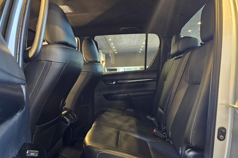 TOYOTA HILUX 2.8 SRX 4X4 CD 16V DIESEL 4P AUTOMÁTICO 2019