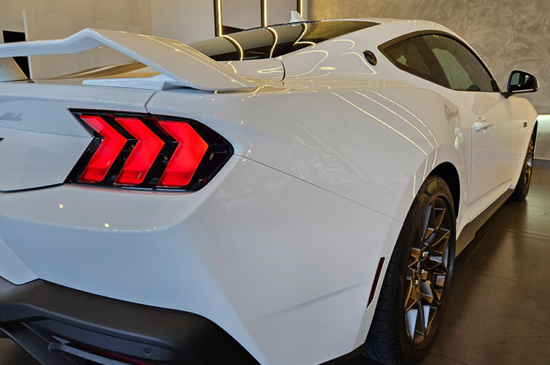 FORD MUSTANG 5.0 V8 GASOLINA GT PERFORMANCE MANUAL 2025