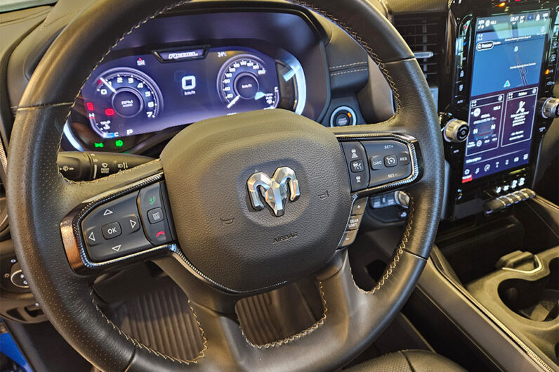 RAM 1500 5.7 V8 GASOLINA REBEL CD 4X4 AUTOMÁTICO 2024