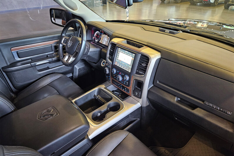 RAM 1500 5.7 V8 GASOLINA LIMITED NIGHT EDITION CD 4X4 AUTOMÁTICO 2023