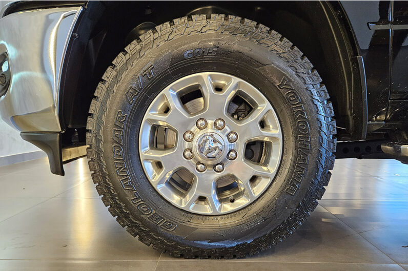 RAM 2500 6.7 I6 TURBO DIESEL LARAMIE CD 4X4 AUTOMÁTICO 2024