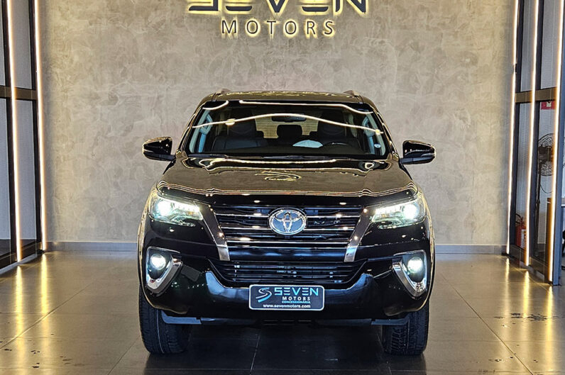 TOYOTA HILUX SW4 2.8 SRX 4X4 7 LUGARES 16V TURBO INTERCOOLER DIESEL 4P AUTOMÁTICO 2020