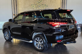 TOYOTA HILUX SW4 2.8 SRX 4X4 7 LUGARES 16V TURBO INTERCOOLER DIESEL 4P AUTOMÁTICO 2020