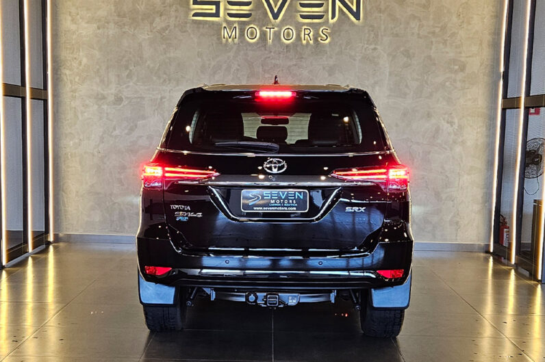 TOYOTA HILUX SW4 2.8 SRX 4X4 7 LUGARES 16V TURBO INTERCOOLER DIESEL 4P AUTOMÁTICO 2020