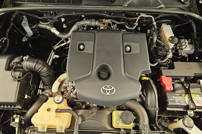 TOYOTA HILUX SW4 2.8 SRX 4X4 7 LUGARES 16V TURBO INTERCOOLER DIESEL 4P AUTOMÁTICO 2020