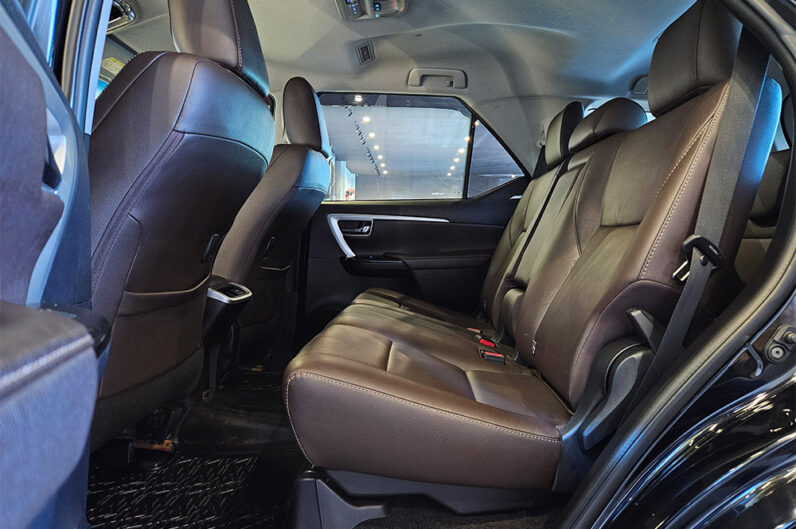 TOYOTA HILUX SW4 2.8 SRX 4X4 7 LUGARES 16V TURBO INTERCOOLER DIESEL 4P AUTOMÁTICO 2020