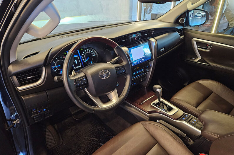 TOYOTA HILUX SW4 2.8 SRX 4X4 7 LUGARES 16V TURBO INTERCOOLER DIESEL 4P AUTOMÁTICO 2020