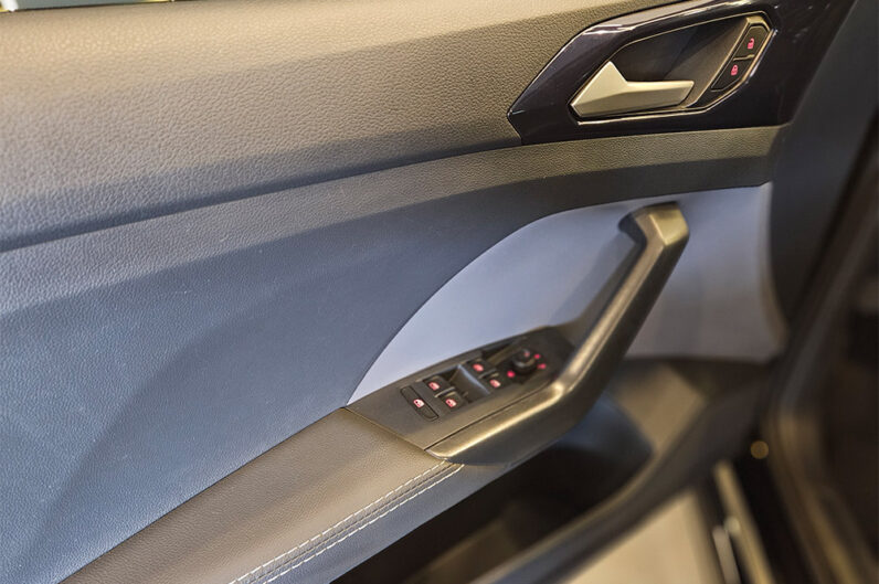 VOLKSWAGEN T-CROSS 1.0 200 TSI TOTAL FLEX COMFORTLINE AUTOMÁTICO 2022