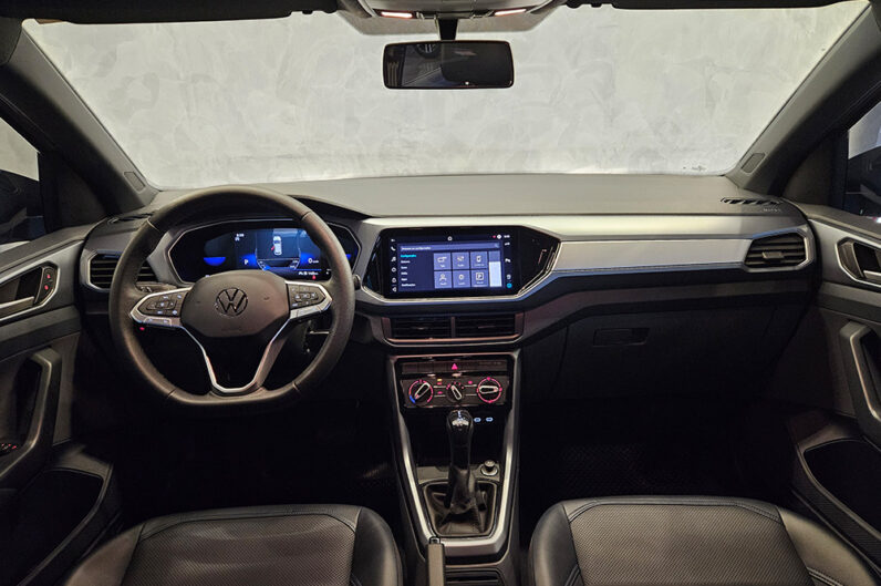VOLKSWAGEN T-CROSS 1.0 200 TSI TOTAL FLEX AUTOMÁTICO 2024