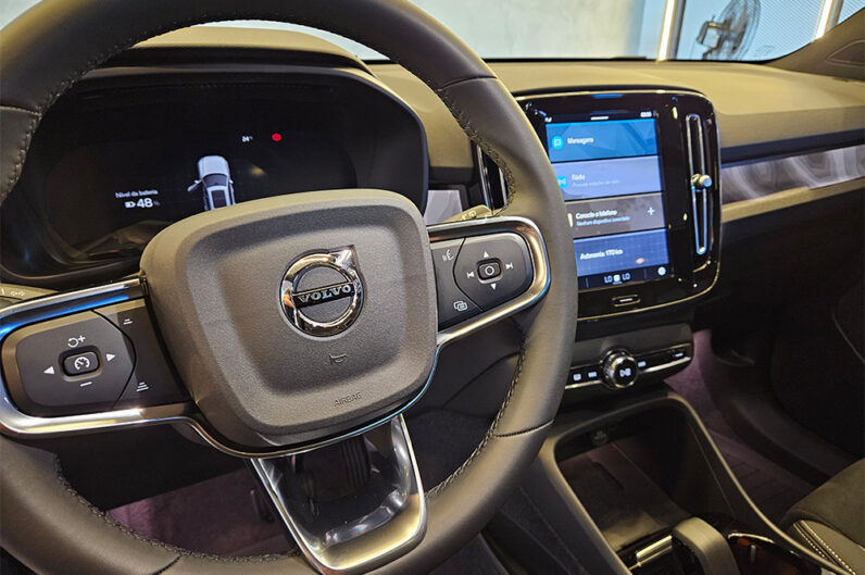 VOLVO XC40 P6 RECHARGE ELECTRIC PLUS 2024