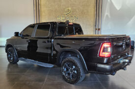 RAM 1500 5.7 V8 GASOLINA REBEL CD 4X4 AUTOMÁTICO 2021