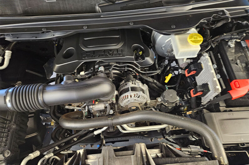 RAM 1500 5.7 V8 GASOLINA REBEL CD 4X4 AUTOMÁTICO 2021