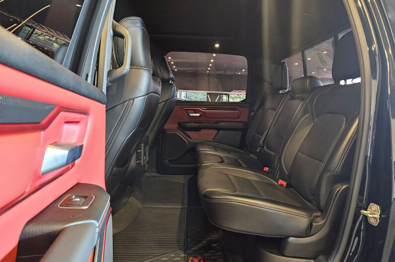 RAM 1500 5.7 V8 GASOLINA REBEL CD 4X4 AUTOMÁTICO 2021