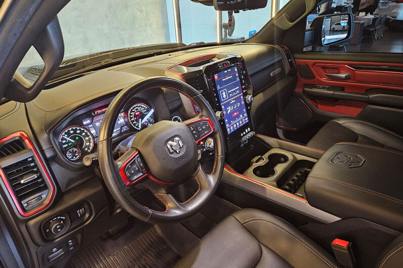 RAM 1500 5.7 V8 GASOLINA REBEL CD 4X4 AUTOMÁTICO 2021