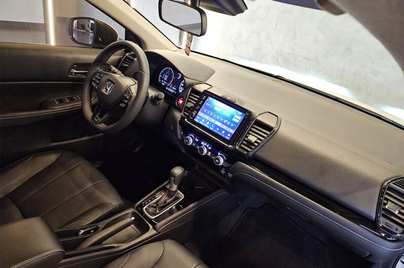 HONDA CITY 1.5 I-VTEC FLEX HATCH TOURING CVT 2022