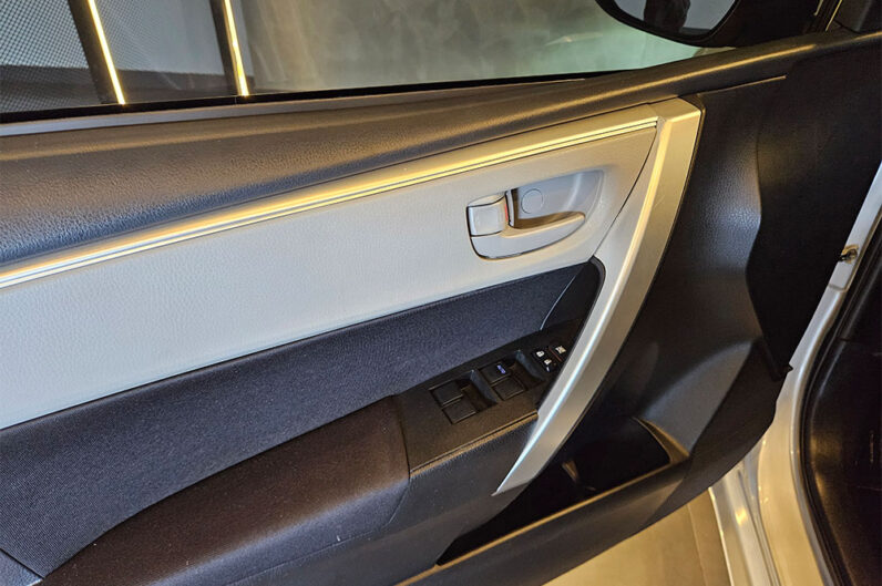 TOYOTA COROLLA 1.8 GLI 16V FLEX 4P AUTOMÁTICO 2018