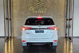 TOYOTA HILUX SW4 2.8 D-4D TURBO DIESEL SRX 4X4 AUTOMÁTICO 2024