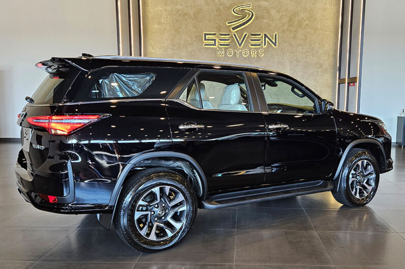 TOYOTA HILUX SW4 2.8 D-4D TURBO DIESEL DIAMOND 7L 4X4 AUTOMÁTICO 2026